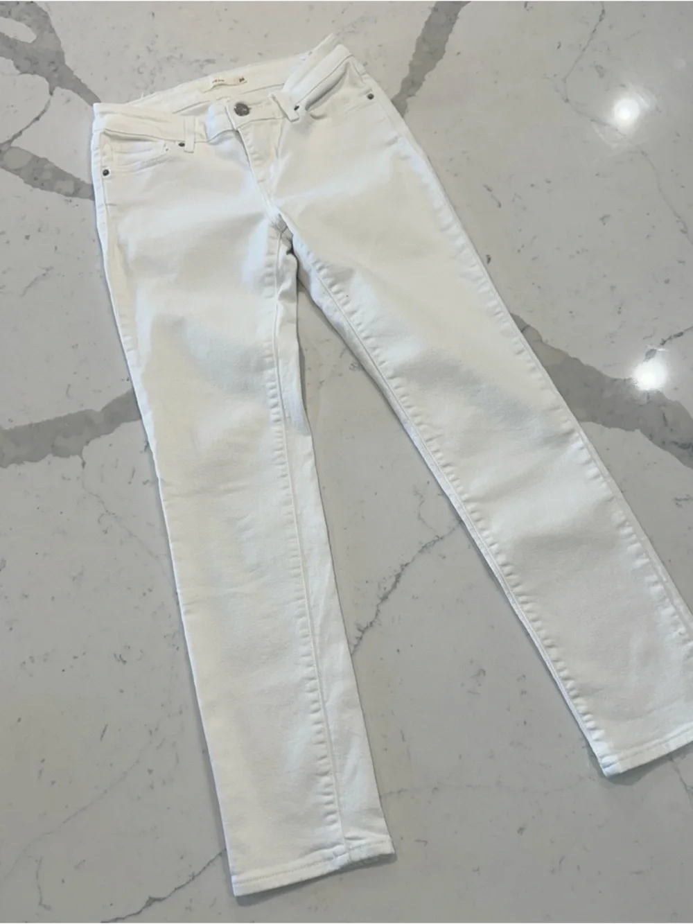 Levi’s 712 Slim White Jeans Size 26 High Rise Slim Straight Denim - Picture 2 of 8